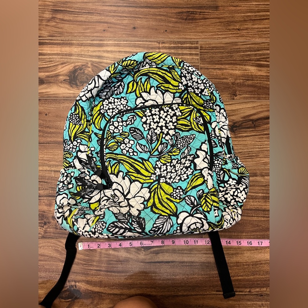 Vera Bradley Floral Essential backpack - Picture 1 of 4
